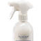 Close-up van een witte spuitfles met de tekst "EccoClean".