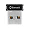 Ein kleiner, silberner USB-Bluetooth-Adapter mit schwarzer Kappe und Bluetooth-Logo auf weißem Hintergrund.
