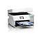 Weißer Epson EcoTank Multifunktionsdrucker mit offener Scannerabdeckung und bedrucktem Blatt Papier auf neutralem Hintergrund.
