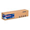 Brauner Pappkarton von Epson mit blauem Etikett für Premium Glossy Photo Paper auf Rolle.