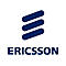 Blaues Logo der Firma Ericsson mit drei diagonalen, abgerundeten Balken und dem Schriftzug.