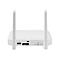 Weißer WLAN-Router mit zwei aufrechten Antennen, Rückansicht mit USB-Port und Anschlüssen.