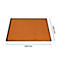Felpudo rectangular naranja con borde negro. Dimensiones: 600 x 400 mm.