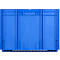 Blaue Kunststoff-Transportbox mit Verstärkungsrippen und Griffmulden in der Vorderansicht.