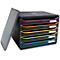 Organisateur de documents noir avec des tiroirs colorés et un ordinateur portable.