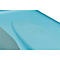 Gros plan d'une baignoire pour bébé turquoise. Un logo est estampillé sur la surface.