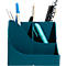 Porte-crayons turquoise rempli de stylos, de crayons et d'un crayon à paillettes.