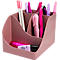 Porte-stylo rose rempli de stylos de couleurs variées.