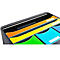 Gros plan sur une poubelle avec des compartiments colorés. Noir en haut, suivi de orange, jaune, vert et bleu.