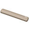 Repose-poignet beige pour clavier, forme arrondie. Au bout se trouve le nom de l'entreprise Fellowes.
