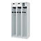 Feuerwehrspind C+P Evolo PRAKTUS, 3 Abteile, mit Sockel, Bodengleiter, B 900 x T 500 x H 1850 mm, RAL 7035 Lichtgrau