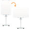 Tableau blanc pivotant sur pied avec roues.