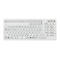 Weiße, kompakte Tastatur mit deutschem QWERTZ-Layout und flachen Tasten vor weißem Hintergrund.