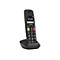 Ein schwarzes Schnurlostelefon auf einer Ladestation. Display mit Uhrzeit und Kontaktnamen. Auf der Tastatur Ziffern, Rufannahme- und Beendetaste.