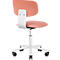 Chaise pivotante, assise et dossier roses, cadre blanc. Sur roulettes.