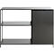 Donkergrijze metalen plank met twee planken en een geperforeerde deur.