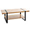 Table basse rectangulaire en bois avec cadre en métal noir. Étagère supérieure avec deux bandes décoratives noires.