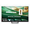 Hisense MiniLED ULED Fernseher als offizieller FIFA Sponsor mit technischer Ausstattung vor weißem Hintergrund.
