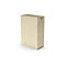 Hoge kast van licht hout, met handvat.