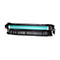 Une cartouche d'encre HP LaserJet CF360XC, une cartouche noire avec un cylindre turquoise au milieu, avec des marquages et un code QR. Sur fond blanc.