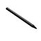 Un stylet noir et élégant est posé en diagonale sur un fond blanc. La pointe est effilée, l'extrémité arrondie.