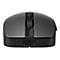 Draufsicht auf eine schwarze Maus, die für Gamer entworfen wurde. Sie hat ein modernes Design mit einem mittigen Scrollrad und einem USB-C-Anschluss.