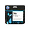 HP DesignJet 746 Tintenpatrone, verpackt. Auf der Verpackung sind blaue Schmetterlinge auf einem dunklen Hintergrund abgebildet, die Marke HP und der Text "Precise. Reliable. Every time."