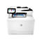 Ein weißer HP Color LaserJet Enterprise MFP M480 Drucker mit einem Farbbildschirm und einem Papierausgabefach, auf dem ein farbiges Diagramm liegt.