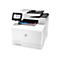 Weißer Multifunktionsdrucker mit Touchscreen. Ein Blatt mit der Aufschrift "Fabric Selection - Silk Road Imports" wird bedruckt. Das HP-Logo ist sichtbar.