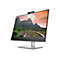 HP All-in-One Computer mit integrierter Webcam und Berglandschaft auf dem Display vor weißem Hintergrund.