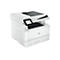 Weißer HP LaserJet Pro MFP M445dw Drucker mit Touchscreen. Auf dem Bildschirm sind die Optionen Kopieren, Scannen und Drucken zu sehen.