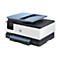 Une imprimante blanche avec des éléments gris-bleu. Le scanner est ouvert. Sur le devant se trouve un écran, le logo HP et le nom HP OfficeJet Pro.