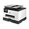 Ein weiß-grauer HP OfficeJet Pro Drucker, der leicht von oben fotografiert wurde. Das Bedienfeld zeigt verschiedene Optionen.