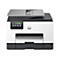 Ein weiß-grauer HP OfficeJet Pro Drucker mit Touchscreen-Bedienfeld. Der Drucker ist auf weißem Hintergrund zentriert.