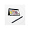 Laptop im Zeltmodus mit Paint 3D Software und digitalem Eingabestift auf hellem Hintergrund.