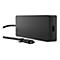 Schwarzes Netzteil mit USB-C-Kabel. Es ist rechteckig und hat eine glatte OberflÃ¤che.
