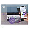Smartphone steuert HP Drucker. Farbige Grafik mit Diagrammen auf dem Telefon-Display, HP Logo oben links.