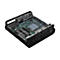 Geöffnete Computer-Hardware mit freiliegenden Komponenten, darunter eine grüne Hauptplatine, Kühlkörper und ein schwarzes Gehäuse.