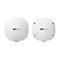 Zwei weiße HPE Aruba Networking Access Points. Auf der einen Oberfläche ist ein Logo, auf der anderen Anschlüsse und Schrauben.