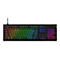 Schwarze Tastatur mit RGB-Beleuchtung; alle Tasten sind beleuchtet, Kabel sichtbar.