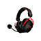 Schwarzes Headset mit roter Umrandung und Logo. Ein Mikrofon ist befestigt.