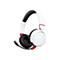 Weißes Gaming-Headset mit roter und schwarzer Akzenten, links Mikrofon. Logo am Muschel. Auf weißem Hintergrund.