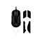 Schwarze Gaming-Maus und separate Klebepads auf weißem Grund. Maus mit HyperX-Logo.