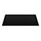 Tapis de souris rectangulaire noir avec coins arrondis. Petit logo dans le coin droit.