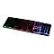 Schwarze Manhattan Tastatur mit bunter RGB-Beleuchtung in einer Studioaufnahme vor weißem Hintergrund.