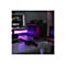 Schreibtisch mit Gaming-ZubehÃ¶r: PC, Monitor, Laptop, Controller, KopfhÃ¶rer. Lila Licht.