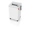 Weißer Aktenvernichter, rechteckig, Bedienfeld, Auffangbehälter, auf Rollen.