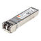 Ein silbernes SFP+ Glasfaser-Transceiver-Modul mit Aufkleber und LC-Anschluss.