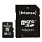 Eine schwarze Micro-SD-Karte und ein Adapter der Marke Intenso. Auf der Karte steht "32GB".