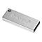 Silberner USB-Stick mit der Aufschrift (Intenso). Er hat ein Loch am Ende.